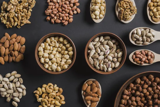 معرفی انواع آجیل و تأثیر آن‌ها بر کودکان - با خرید آجیل مرغوب و تازه، یک میان‌وعده سالم و پرانرژی برای کودکانتان فراهم کنید.